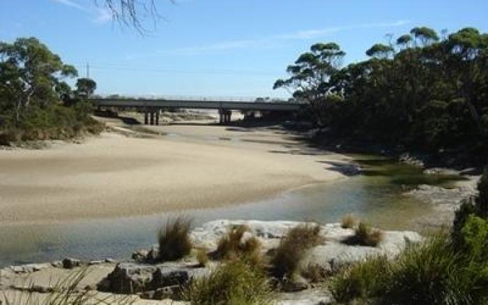 Crayfish Creek Van and Cabin Park