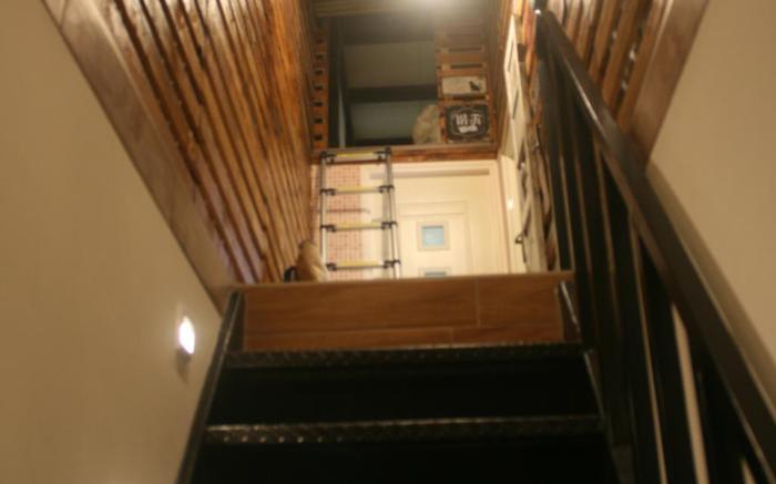 Ming Stone home- home room