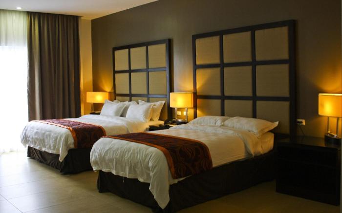Avenue Suites