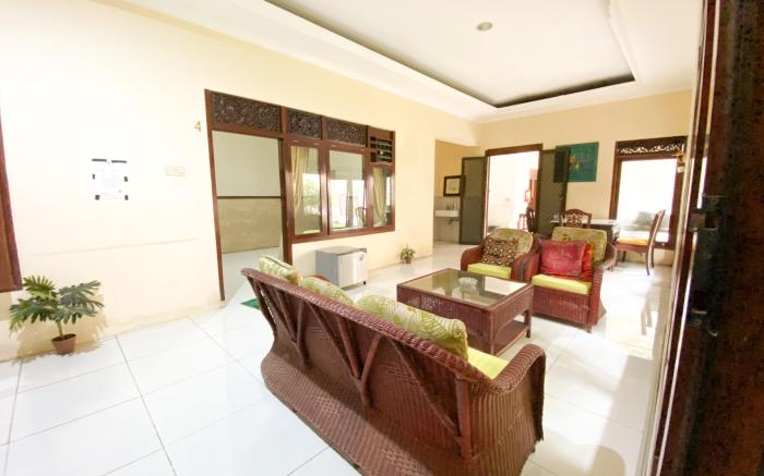 Homey Guesthouse near Sby Zoo (Syariah) 