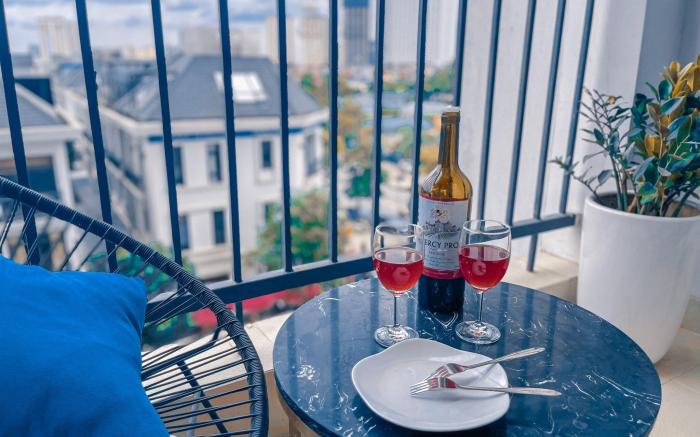 Phòng tiêu chuẩn , Phòng vip(view hồ + đường)