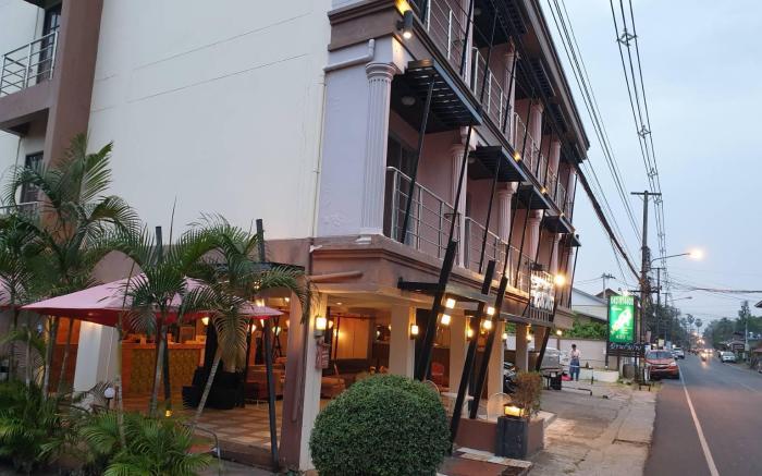 Baan Rim Khong Hotel