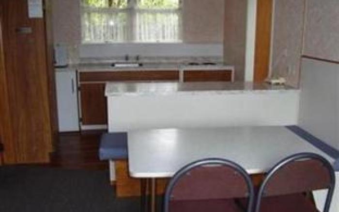 Dunrovin Motel