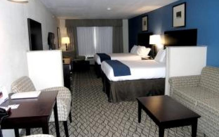 Holiday Inn Express & Suites Belle Vernon By IHG
