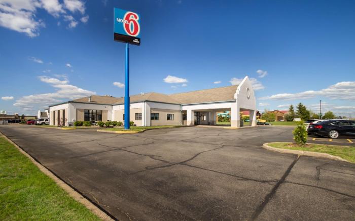 Motel 6 Rothschild, WI