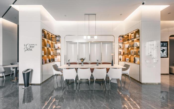 Atour X Hotel Zhenzhou Zhongyuan Wanda Longhai West Road