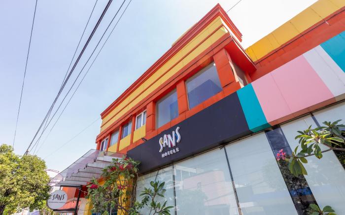 Sans Hotel International Surabaya