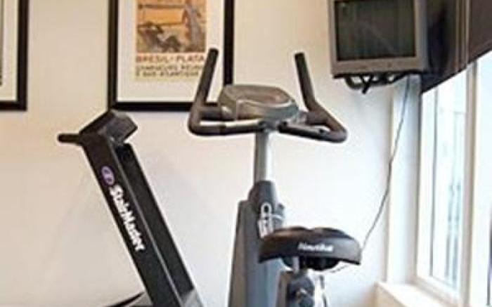 Georgian Inn Beach Club