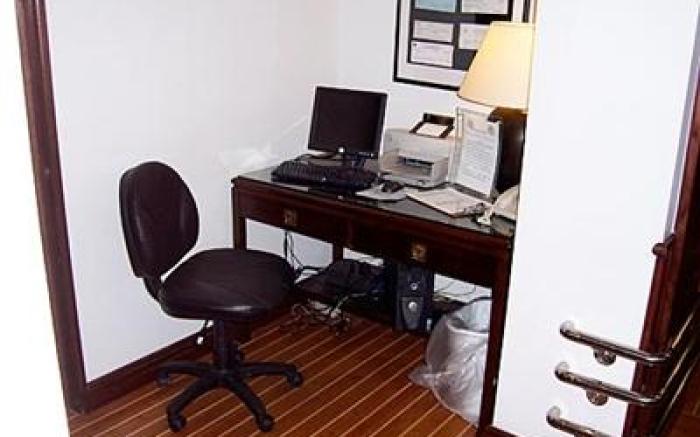 Georgian Inn Beach Club