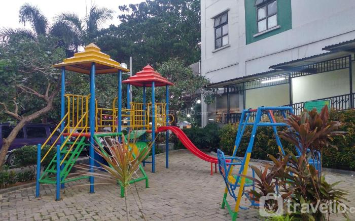 Nice and Comfy Studio West Vista Apt By Travelio