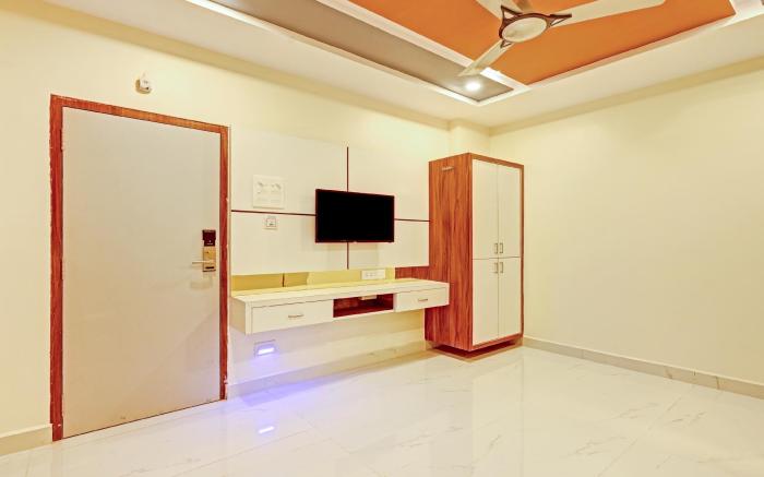 Itsy Hotels Sri Sai Grand Inn