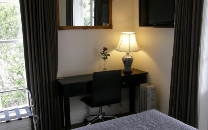 Ponsonby Manor Guest House