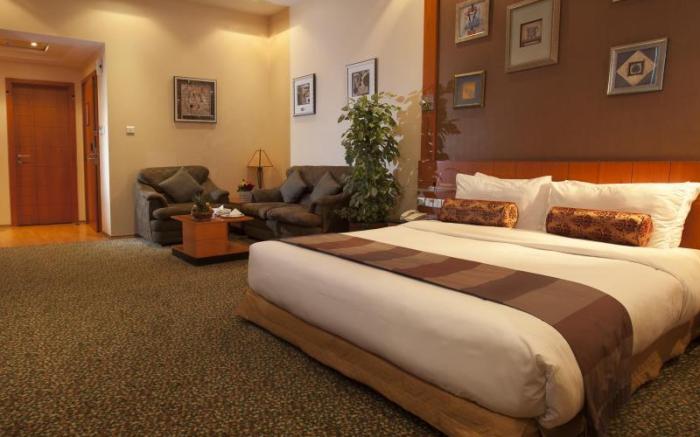 Gulf Court Hotel