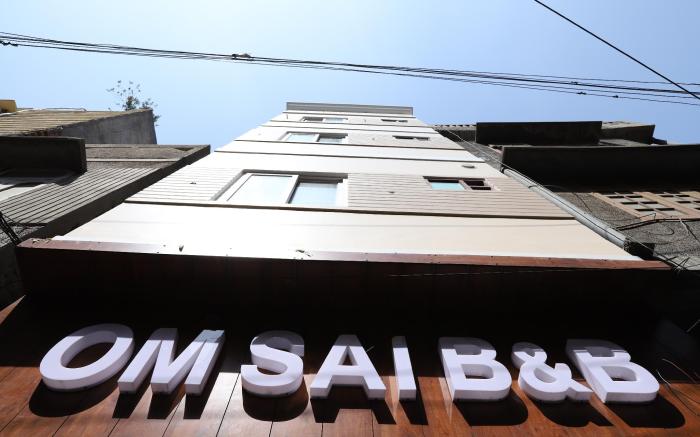 OM SAI B&B