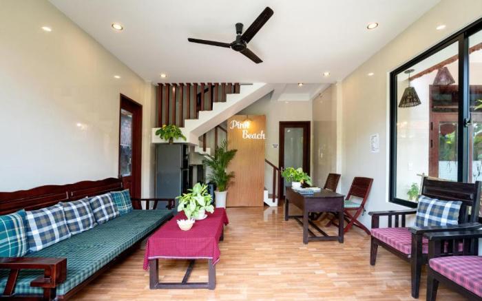 Pink Beach Homestay