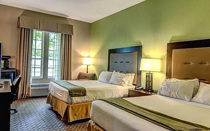 The Inn at River Landing