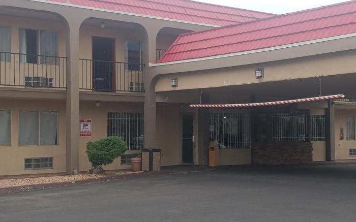 Tree Inn & Suites Albuquerque