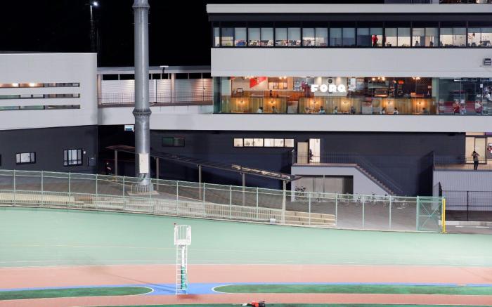 SETOUCHI KEIRIN HOTEL 10 by Onko Chishin