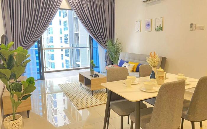 Atlantis -C20-6pax /5 Min-Town Jonker St/Pool View