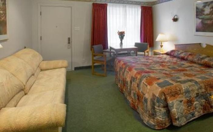 Hanging Lake Inn