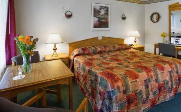 Hanging Lake Inn