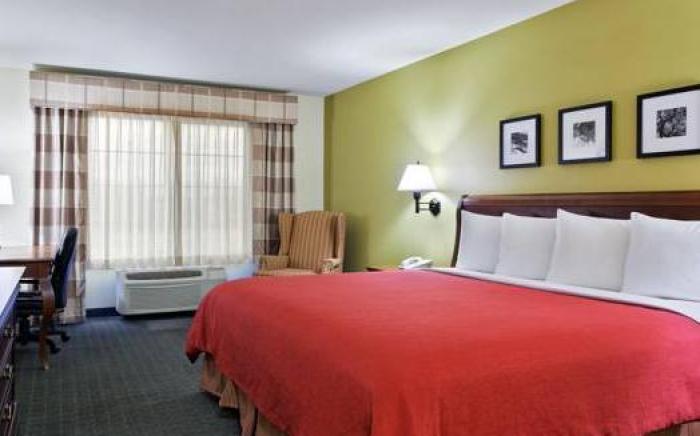 Country Inn & Suites by Radisson, Omaha Airport, IA