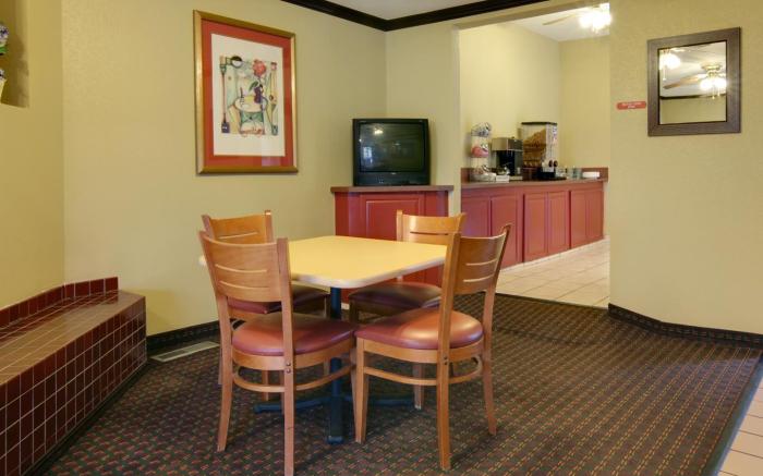 Americas Best Value Inn & Suites Yukon Oklahoma City