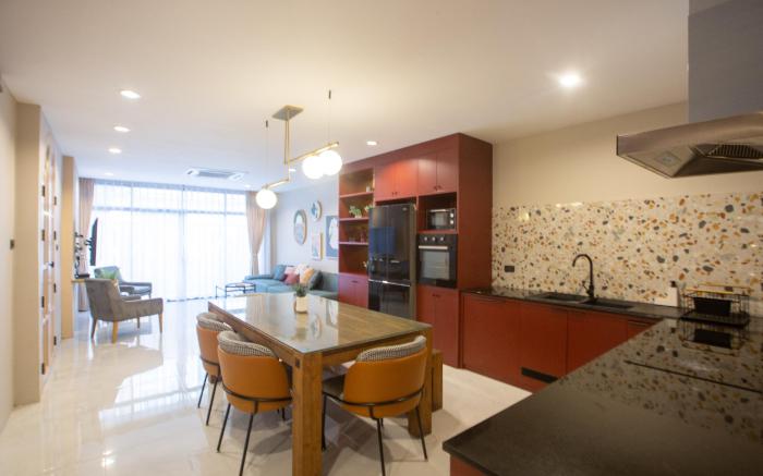 Cozy Beach House in Patong, 3 BDRM with rooftop