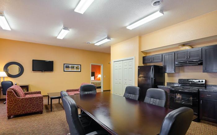 Comfort Inn & Suites Orange - Montpelier