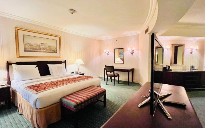The Bristol Hotel Dubai