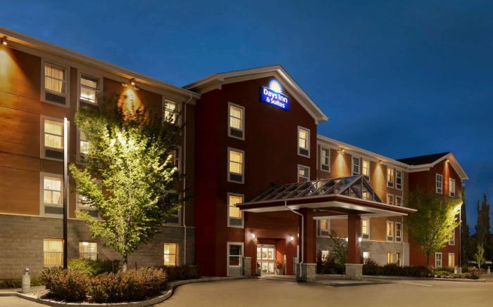 Days Inn & Suites by Wyndham Sherwood Park Edmonton