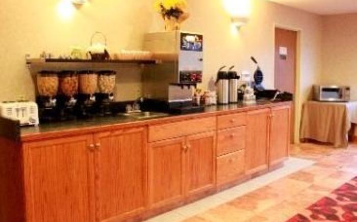 Red Sands Hotel