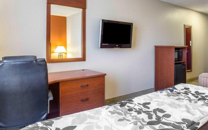 Sleep Inn & Suites