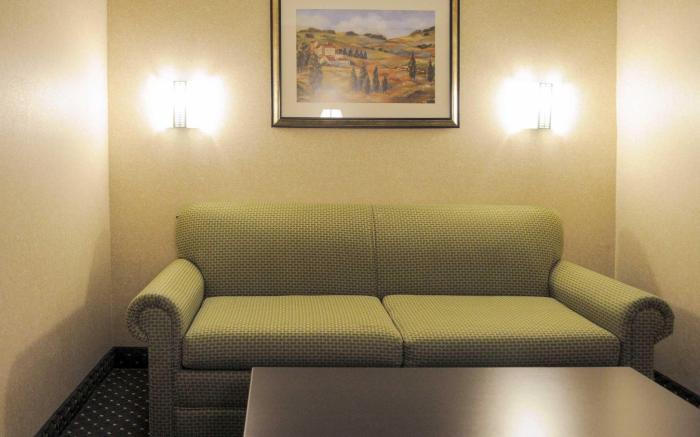 Comfort Inn & Suites Alameda at Albuquerque Balloon Fiesta Park