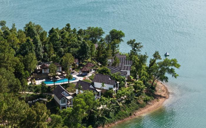 PHU NINH LAKE  RESORT & SPA ECOTOURISM 