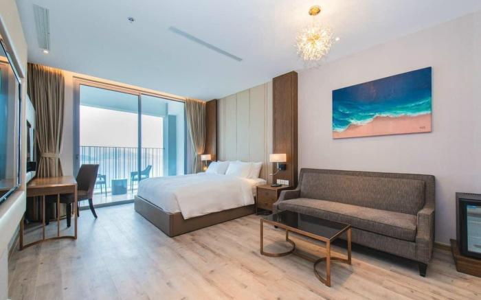 Terrace connecting suite in Panorama by HLG