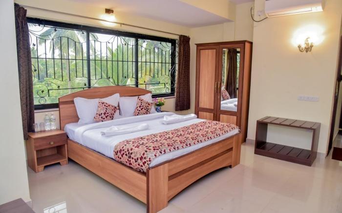 Hotel Candolim Grande