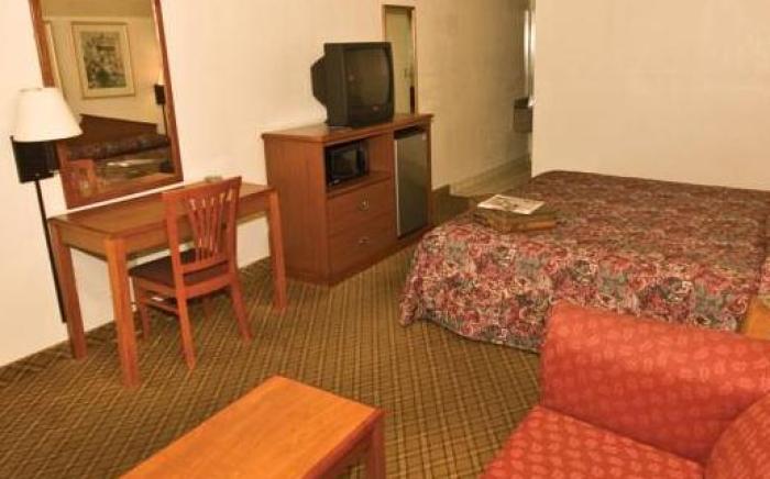 Days Inn by Wyndham Carlisle