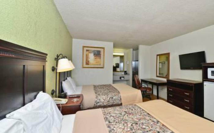 Motel 6 Red Oak, TX - Dallas