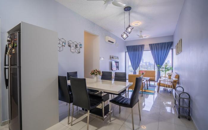 Peaceful 3-bedroom with Pool 5 pax | Wangsa Maju