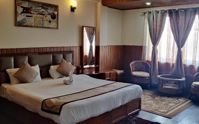Hotel Kasturi Palace and Restaurant