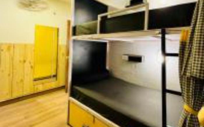 The Hosteller Mussoorie, Mall Road