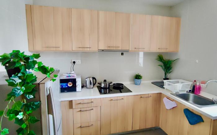KSL 4Bedroom(Private Lift)1King4Queen6Single-16pax