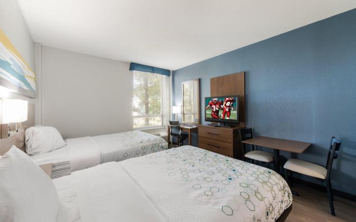 HomeTowne Studios Newport News – Hampton West