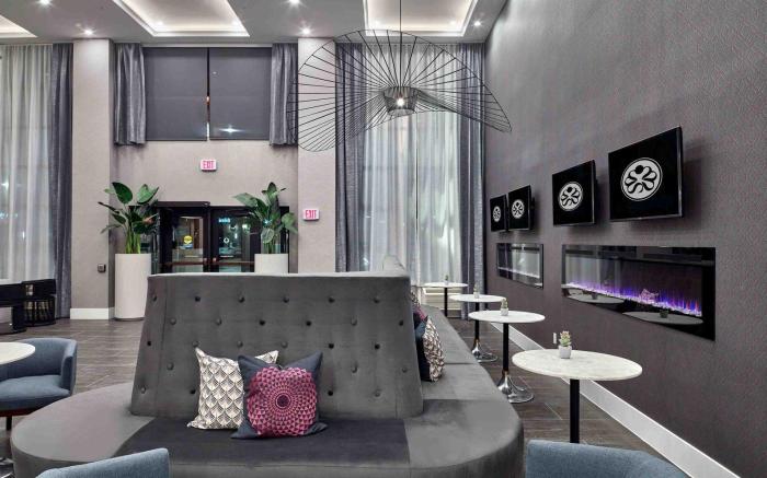 Sandman Signature Plano-Frisco Hotel