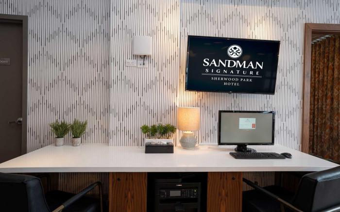 Sandman Signature Sherwood Park Hotel