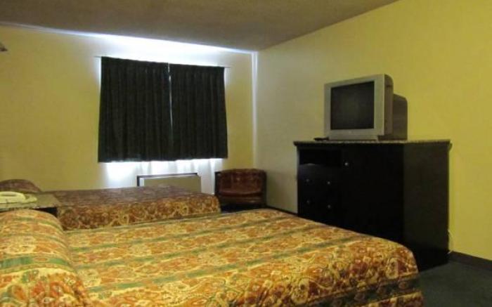 Lacombe Motor Inn