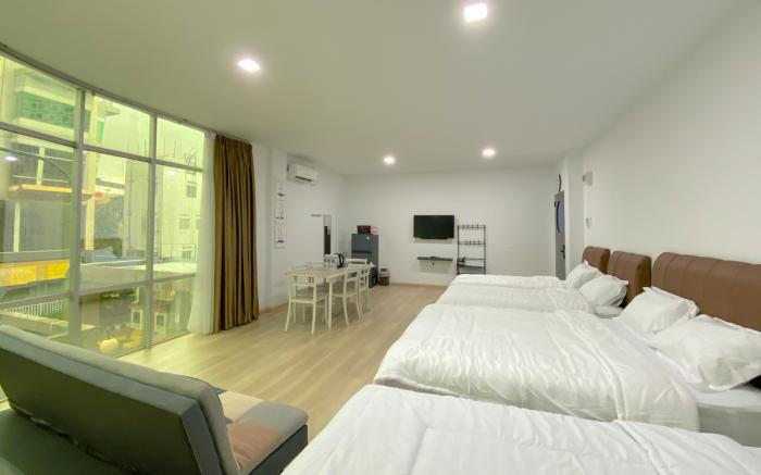 CN Homestay A2 Floor 1 at Nagoya Hill Mall