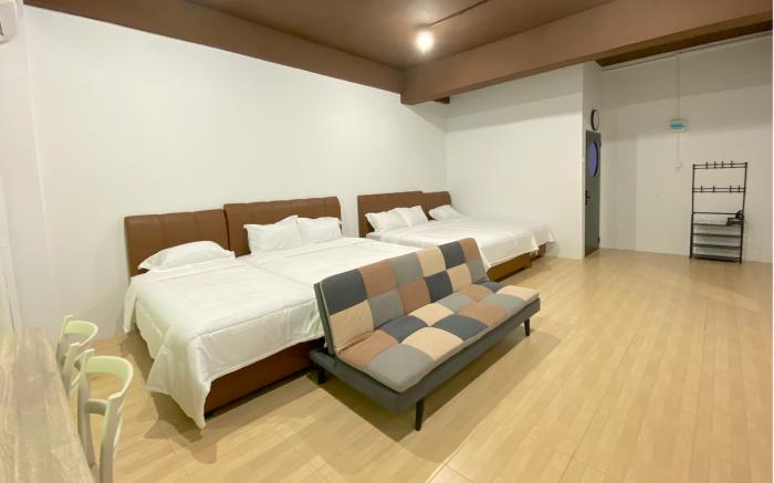 CN Homestay C1 Floor 3 at Nagoya Hill Mall