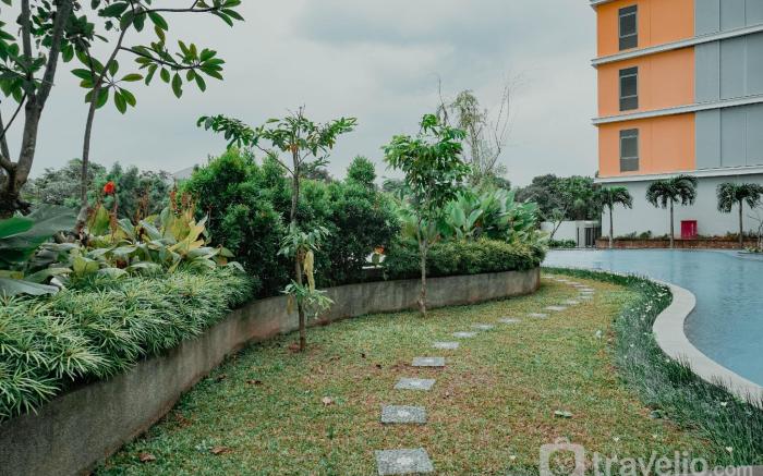 FurnisHomey 1BR Pejaten Park Residence By Travelio